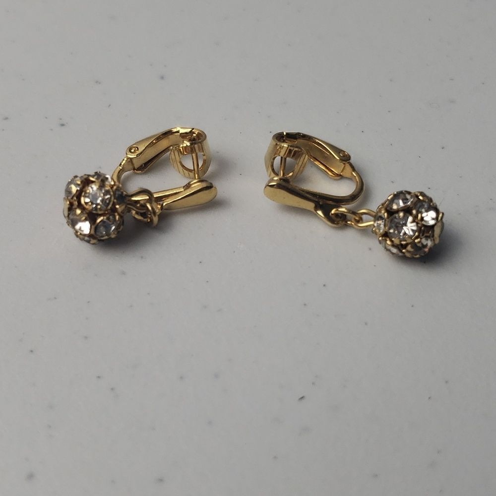 ‎Trifari Earrings